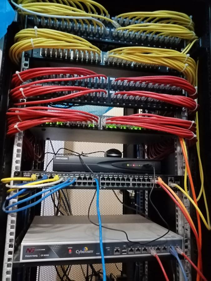 Colour-coded rack patching – Waves Telecom project